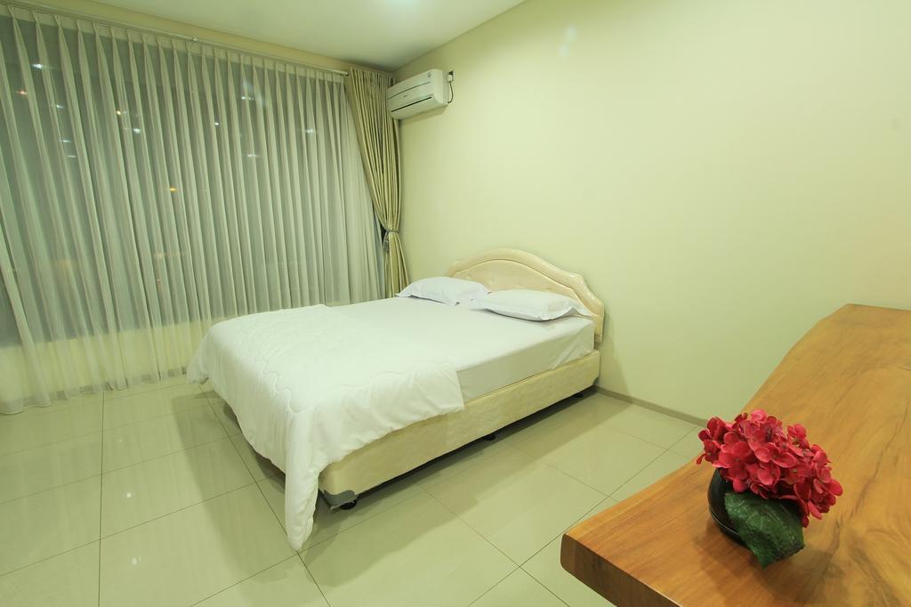Villa Eby Syariah Bandung Exteriör bild