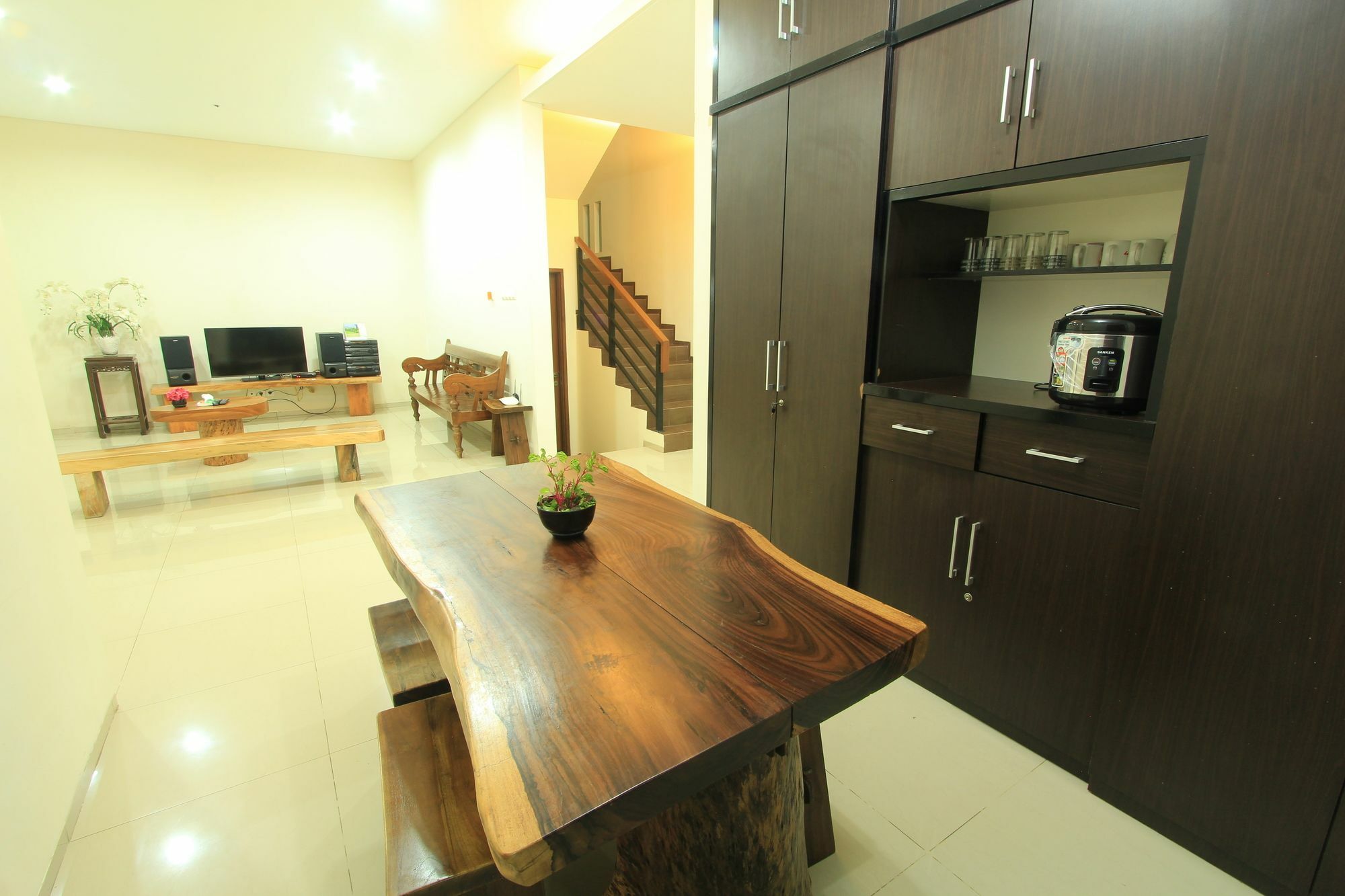 Villa Eby Syariah Bandung Exteriör bild